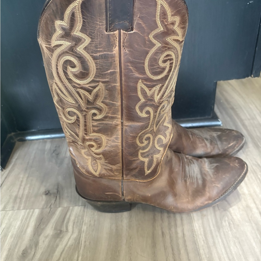 Justin Boots Brown Leather Western Boots with Tan Stitching